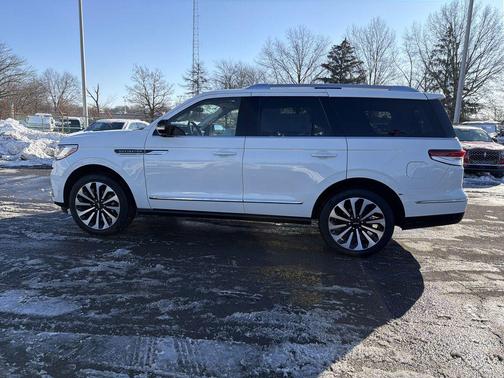 2024 Lincoln Navigator Reserve