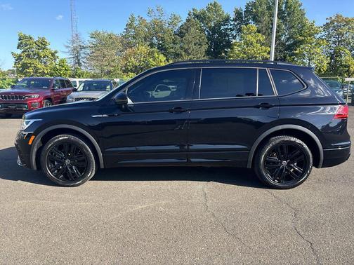 2022 Volkswagen Tiguan 2.0T SE R-Line Black 4MOTION