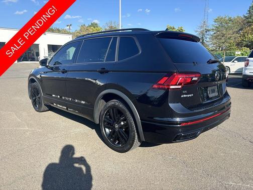 2022 Volkswagen Tiguan 2.0T SE R-Line Black 4MOTION