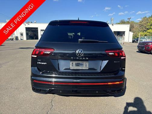 2022 Volkswagen Tiguan 2.0T SE R-Line Black 4MOTION
