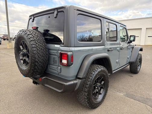 2024 Jeep Wrangler 4xe Willys