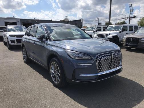 2023 Lincoln Corsair Standard