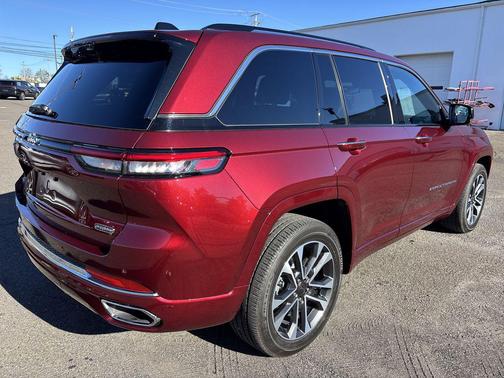 2023 Jeep Grand Cherokee 4xe Overland
