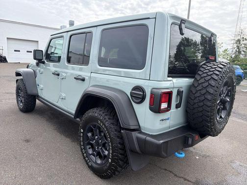 Earl Clearcoat 2023 Jeep Wrangler 4xe Base