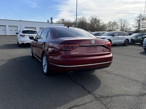 2018 Volkswagen Passat 2.0T SE