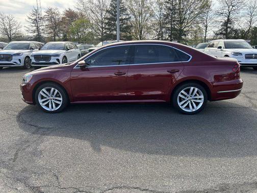2018 Volkswagen Passat 2.0T SE