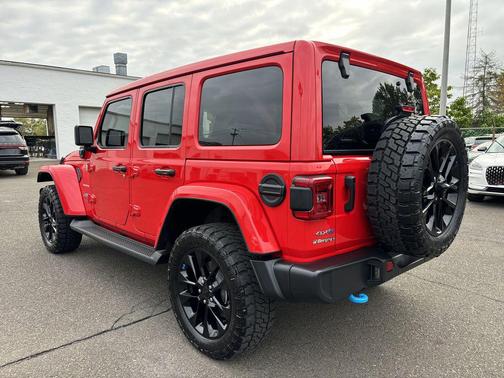 2022 Jeep Wrangler Unlimited 4xe Sahara