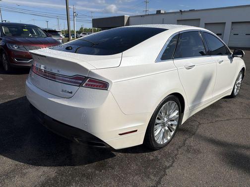 WHITE PLATINUM MET TRI-COAT 2015 Lincoln MKZ Base