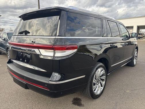 2022 Lincoln Navigator Reserve