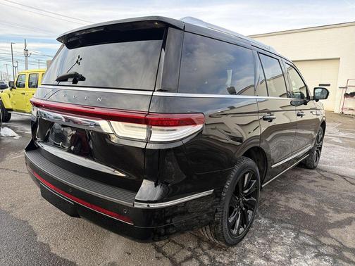 2024 Lincoln Navigator Reserve