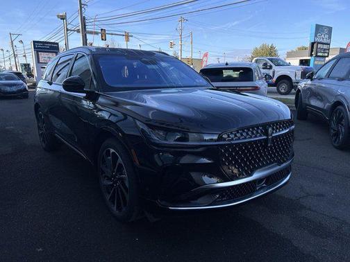 2024 Lincoln Nautilus Black Label