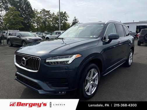 2020 Volvo XC90 T6 Momentum