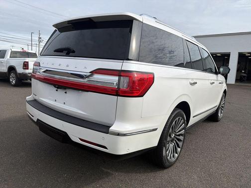 WHITE PLATINUM TRI-COAT MET 2019 Lincoln Navigator Reserve