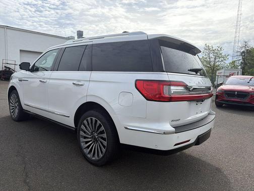 WHITE PLATINUM TRI-COAT MET 2019 Lincoln Navigator Reserve