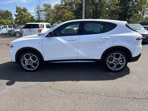 2024 Alfa Romeo Tonale Ti EAWD