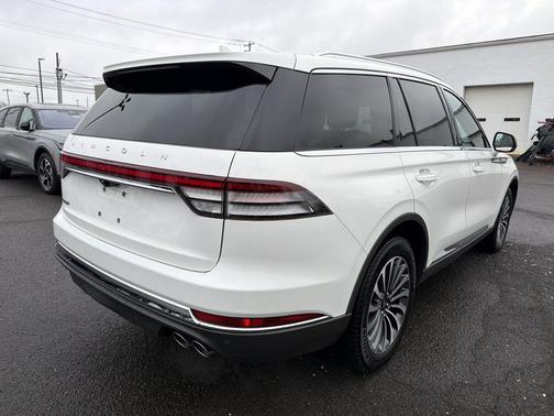 2023 Lincoln Aviator Standard AWD