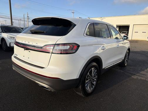 2023 Lincoln Nautilus Standard