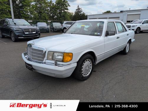 1990 Mercedes-Benz E-Class 300 SE