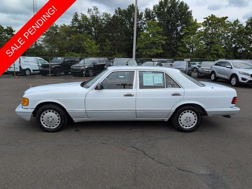 1990 Mercedes-Benz S-Class 300SE