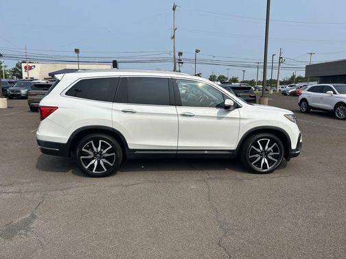 2021 Honda Pilot Touring 8-Passenger