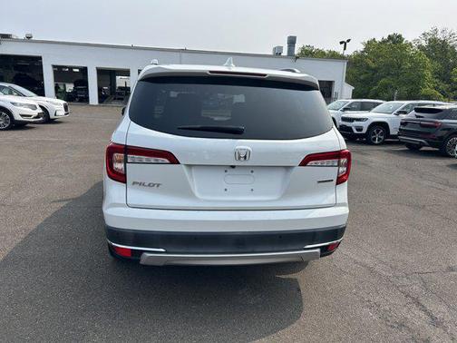 2021 Honda Pilot Touring 8-Passenger