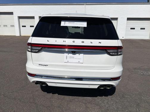PRISTINE WHITE MET 3C 2023 Lincoln Aviator Black Label AWD