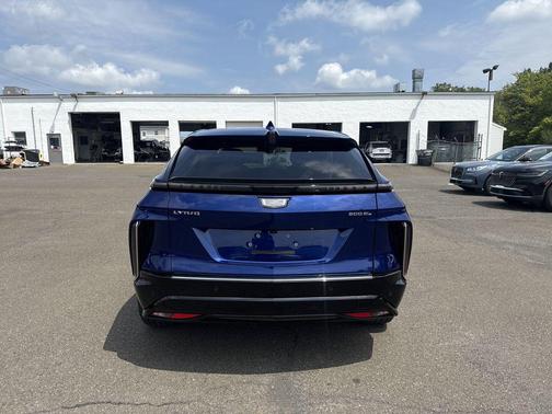 2024 Cadillac LYRIQ Luxury