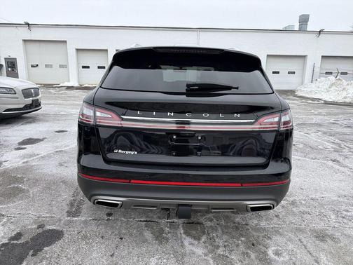 2022 Lincoln Nautilus Reserve