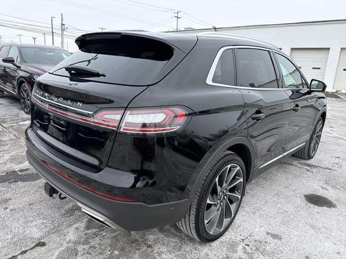 2022 Lincoln Nautilus Reserve