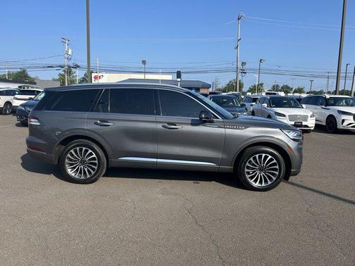2023 Lincoln Aviator Standard AWD