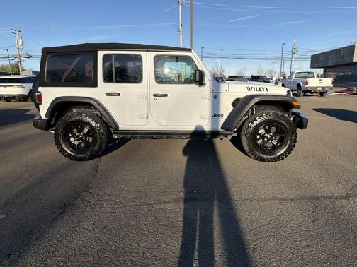 2024 Jeep Wrangler 4xe Willys