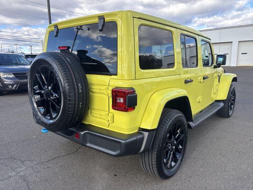 2022 Jeep Wrangler Unlimited 4xe Sahara