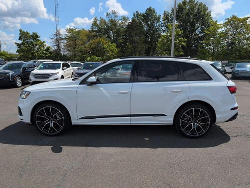 2021 Audi Q7 55 Prestige