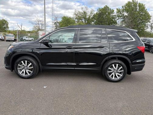 Crystal Black Pearl 2021 Honda Pilot AWD EX-L