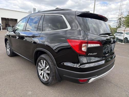 Crystal Black Pearl 2021 Honda Pilot AWD EX-L