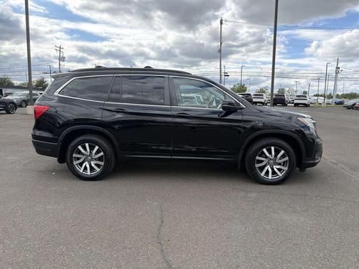 Crystal Black Pearl 2021 Honda Pilot AWD EX-L