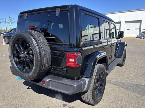 2022 Jeep Wrangler Unlimited 4xe Sahara