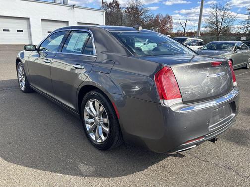 2018 Chrysler 300 Limited