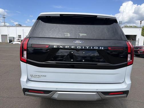SPACE SILVER METALLIC 2025 Ford Expedition Platinum