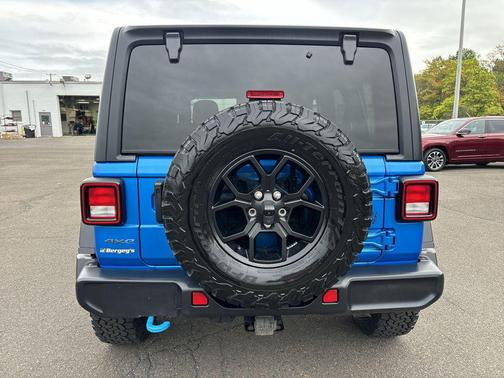 2024 Jeep Wrangler 4xe Willys