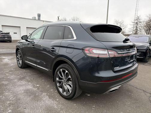 2022 Lincoln Nautilus Reserve