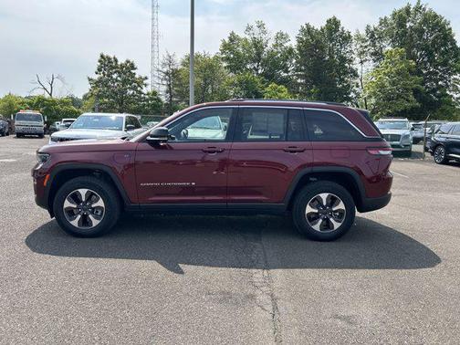 2022 Jeep Grand Cherokee 4xe Base