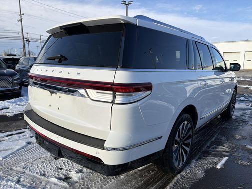 2022 Lincoln Navigator Reserve