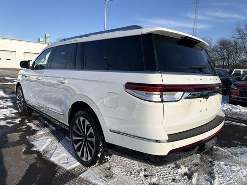 2022 Lincoln Navigator Reserve