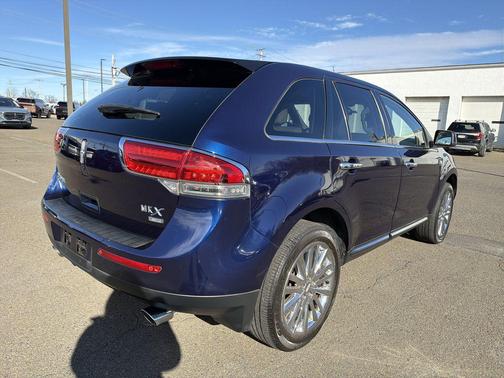 2011 Lincoln MKX Base