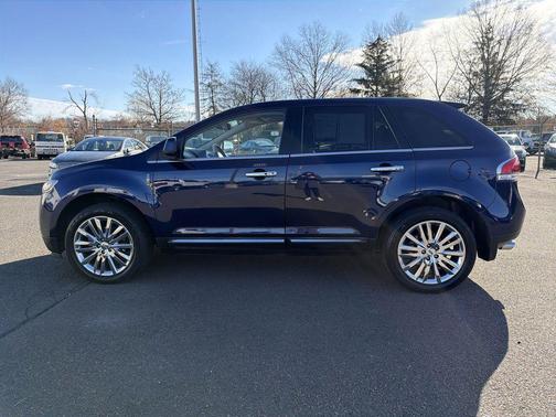 2011 Lincoln MKX Base