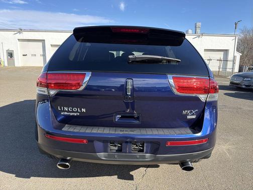 2011 Lincoln MKX Base