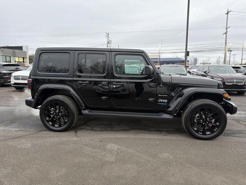 2022 Jeep Wrangler Unlimited 4xe Sahara