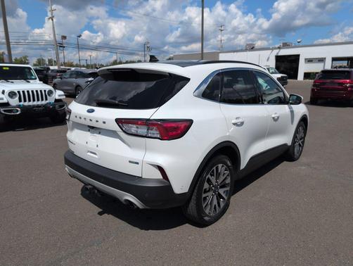 2020 Ford Escape Titanium