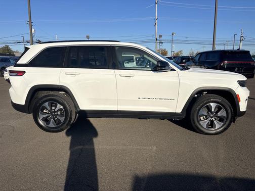 2024 Jeep Grand Cherokee 4xe Base
